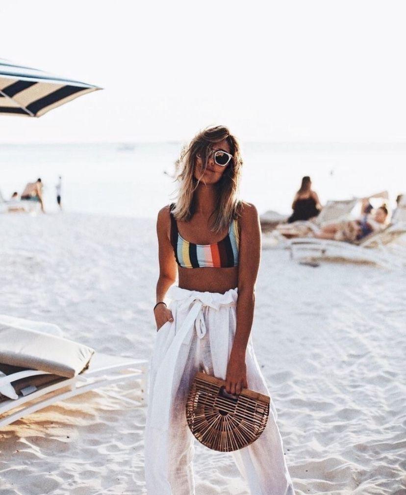 LOOK CHIC AT THE BEACH ...